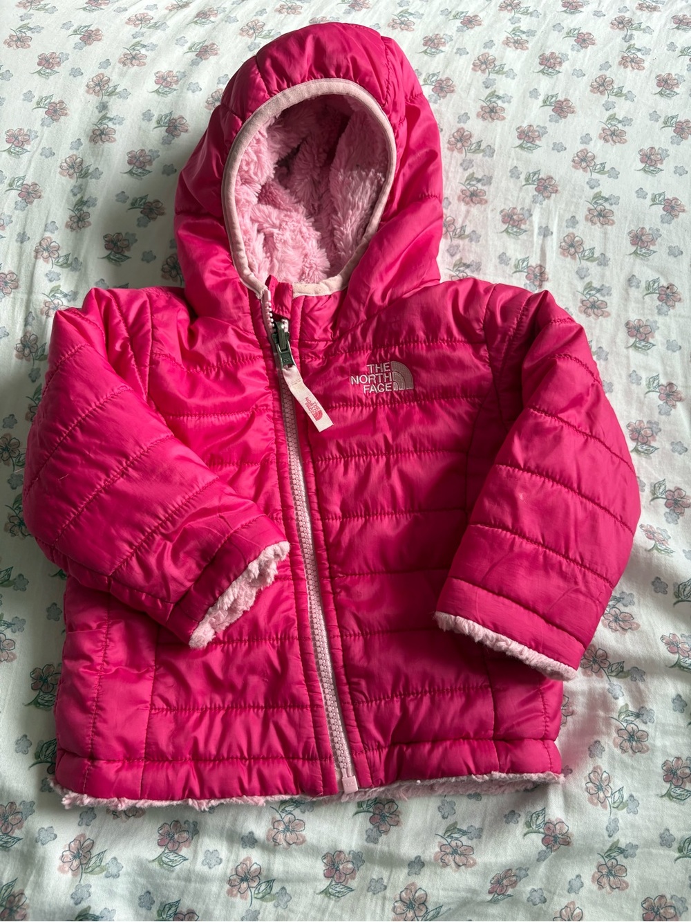 The North Face Kids Hot Pink Hooded Puffer Jacket